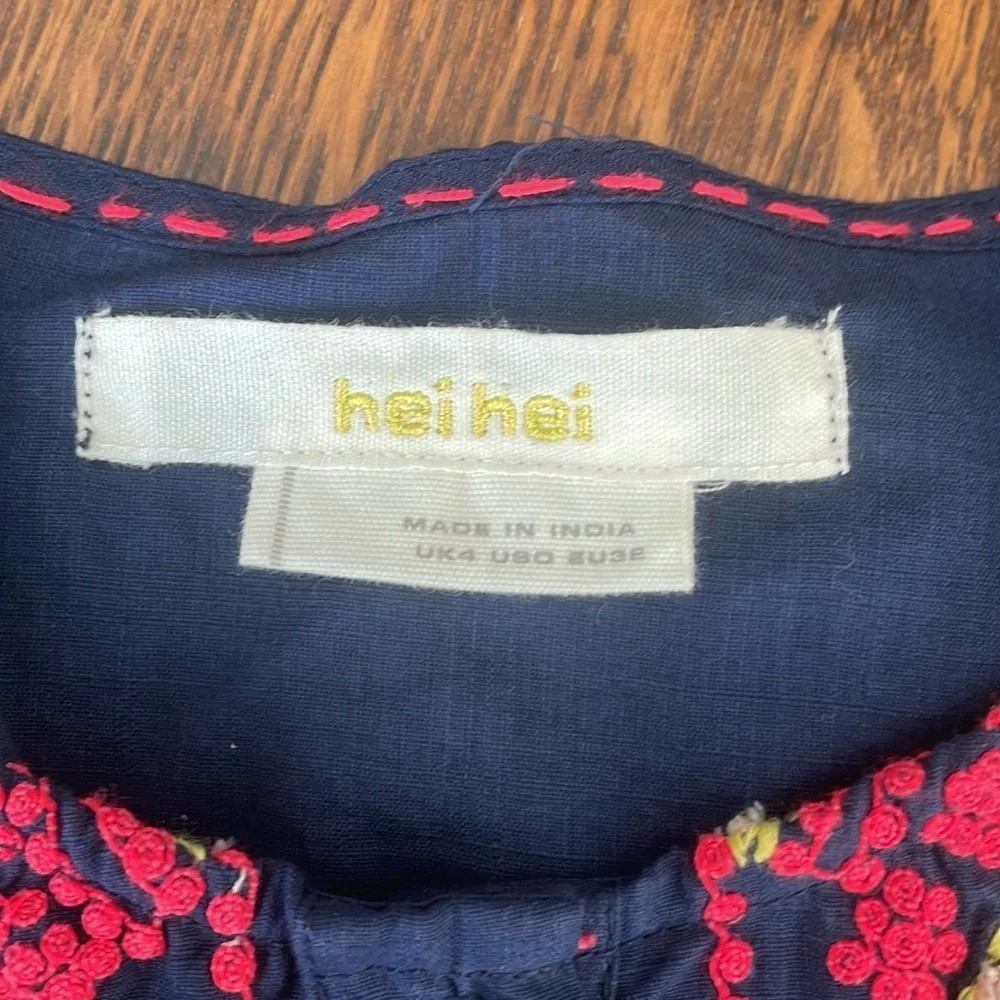 Anthropologie Tunic with Beautiful Embroidery 🧵 on Front - size 0 - Picture 4 of 8